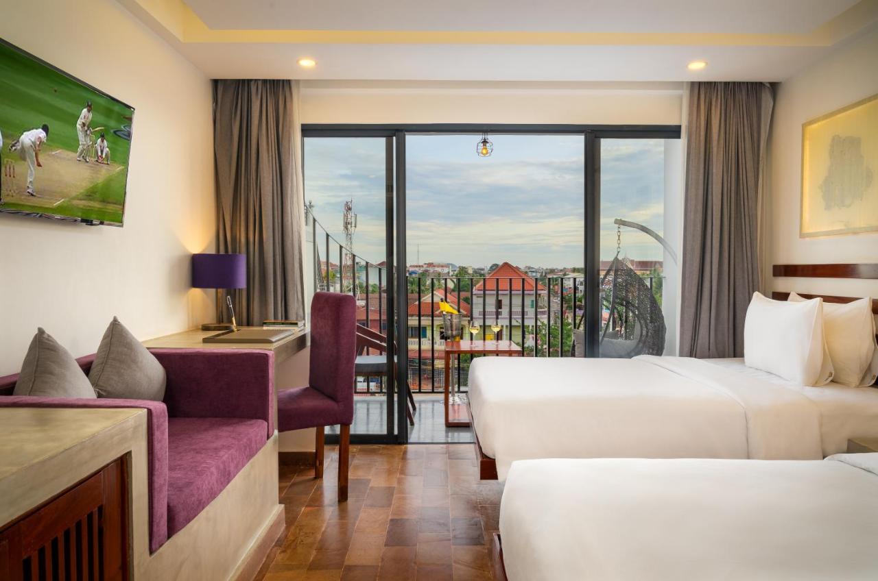 The Thirdfold Residence Сиемрип Экстерьер фото Deluxe Room