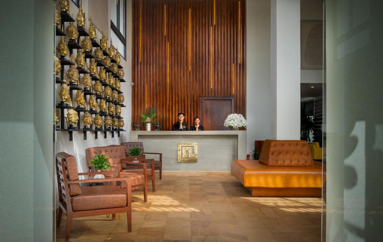The Thirdfold Residence Сиемрип Экстерьер фото The hotel's lobby