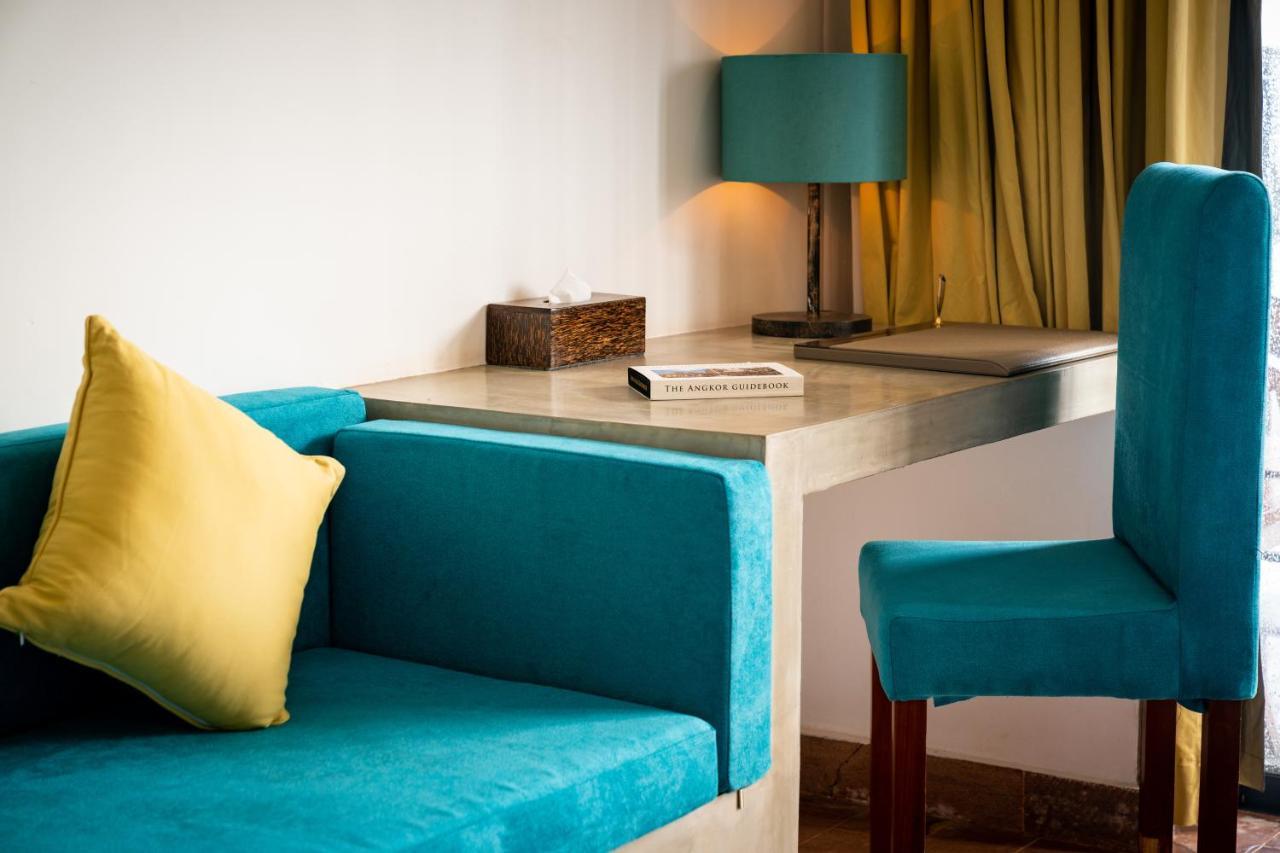 The Thirdfold Residence Сиемрип Экстерьер фото A room at the hotel
