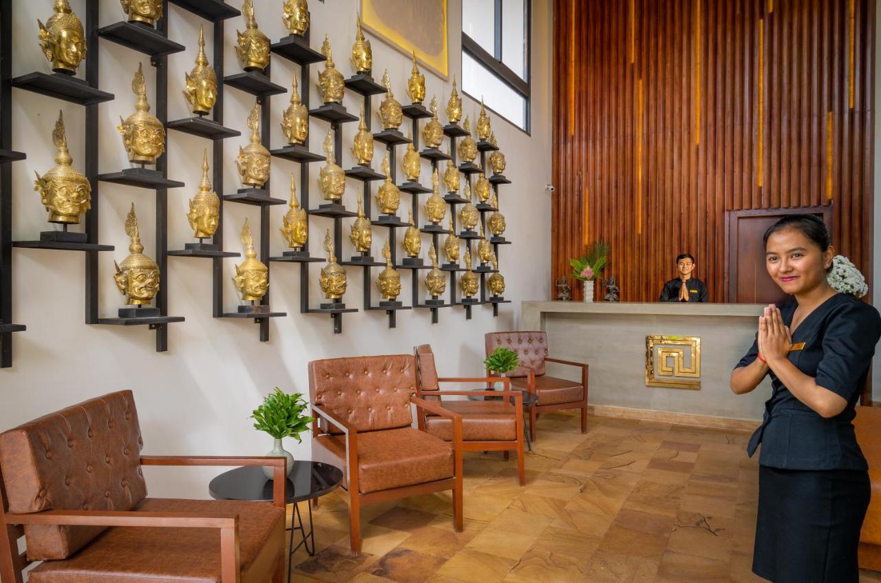 The Thirdfold Residence Сиемрип Экстерьер фото The lobby of the hotel
