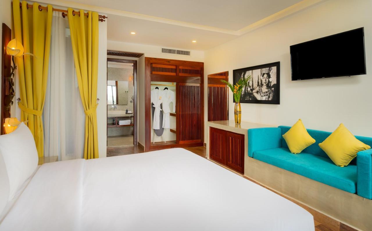 The Thirdfold Residence Сиемрип Экстерьер фото Deluxe Room
